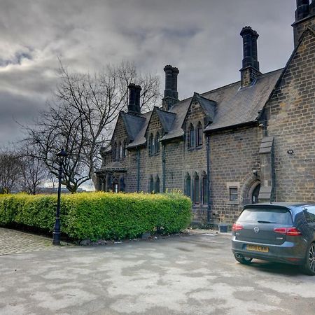 Вилла The Old Vicarage - Secure Parking, Fast Wifi, Garden Лидс Экстерьер фото
